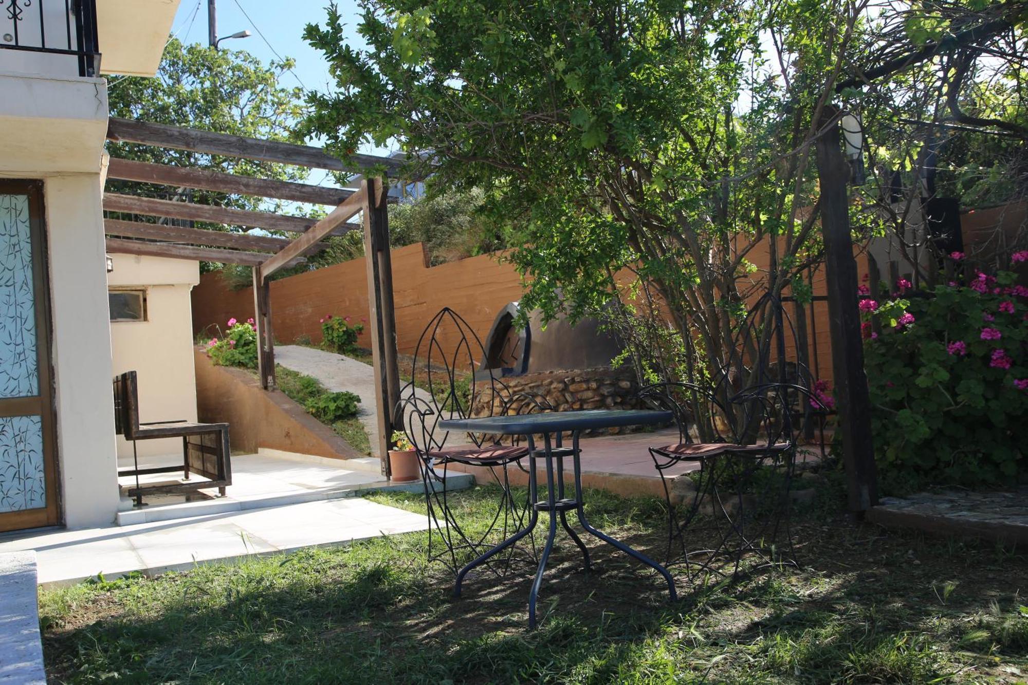 Manos Apartments Kolymbari Exterior photo