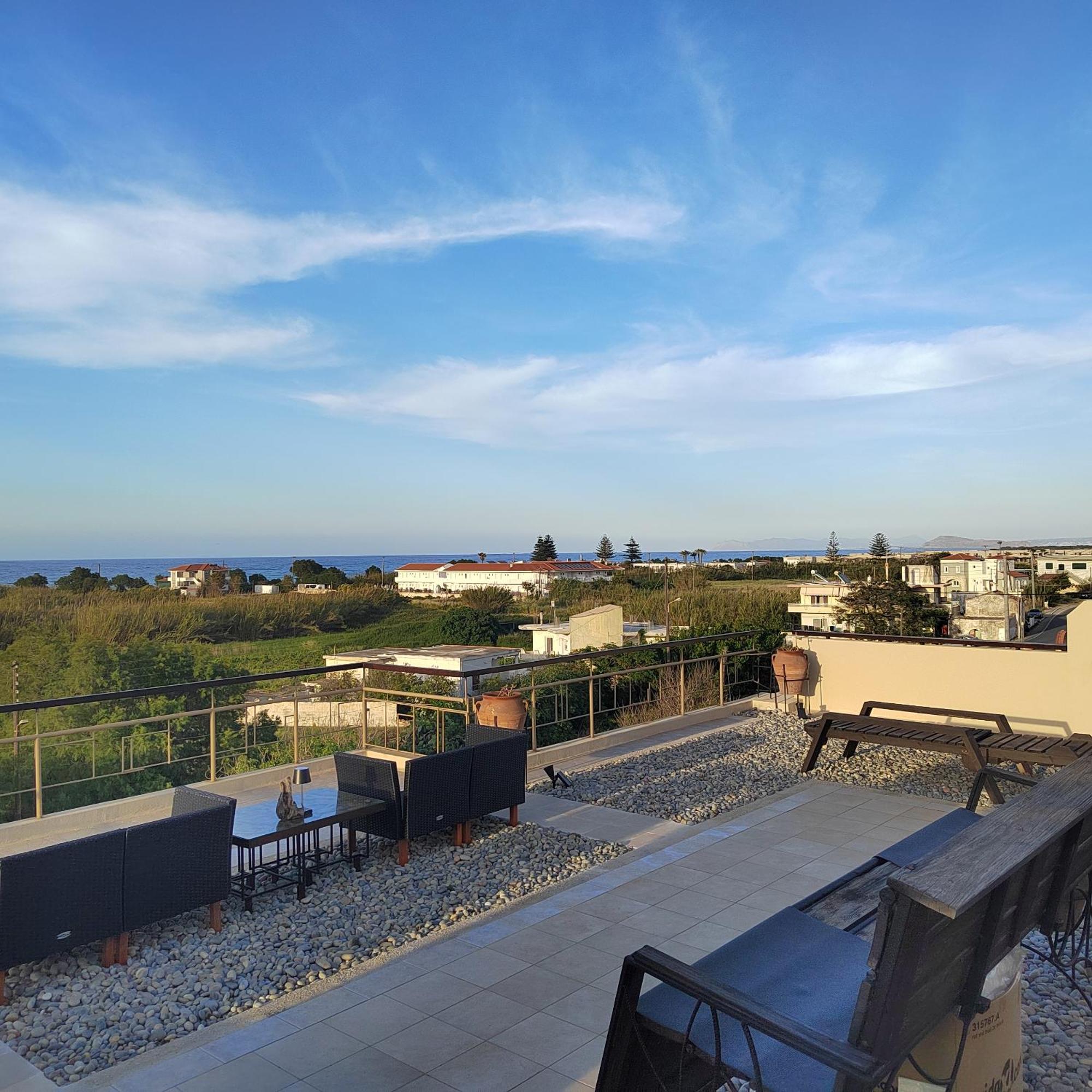 Manos Apartments Kolymbari Exterior photo